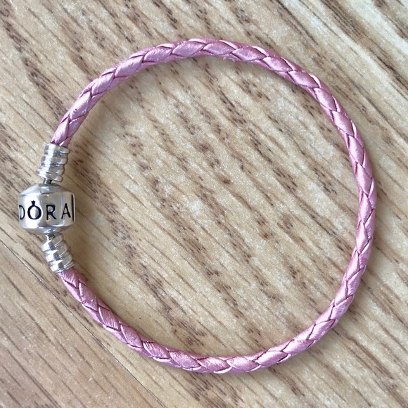 ๐ PANDORA Sterling Silver Pink Leather Bracelet 7 - Picture 2 of 7
